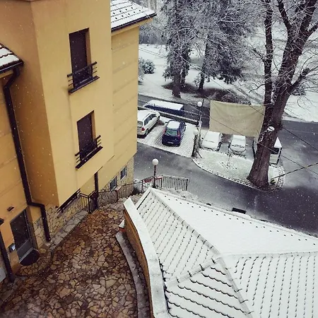 Crown Apartment